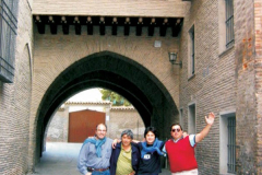 Alico, Luis, Armando y Pulpo en la Zaragoza medieval 2006