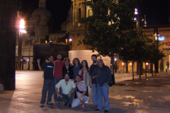 2006 En la Plaza del Pilar con Jaime, Elba, Juan Cruz y Federico